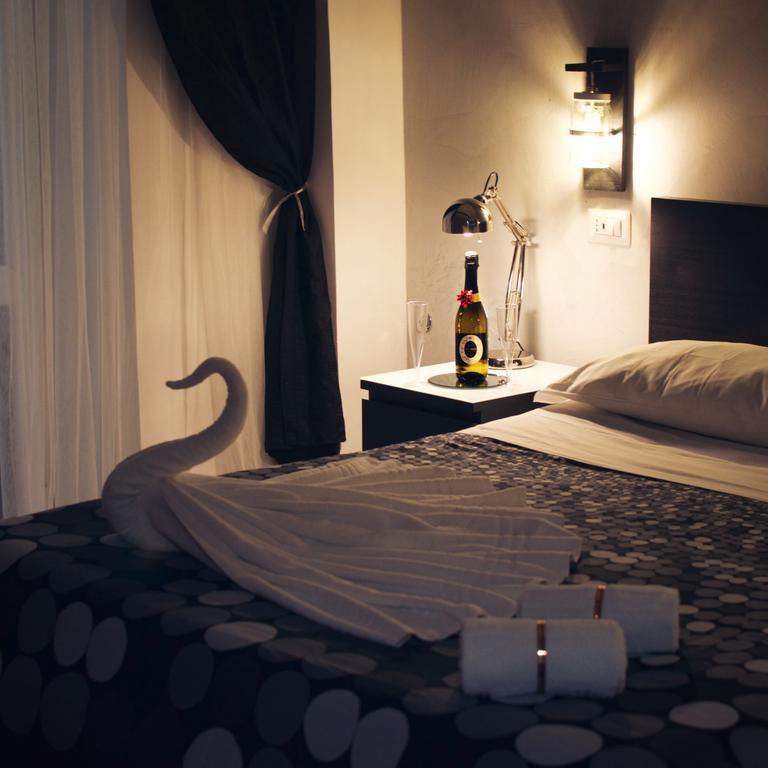 Moonlight Inn Guesthouse Рим Екстер'єр фото