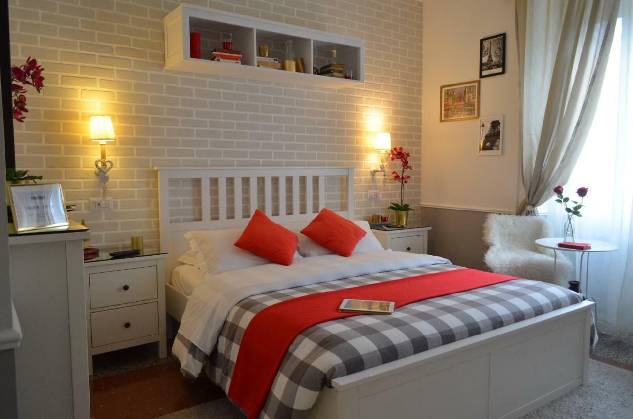 Moonlight Inn Guesthouse Рим Екстер'єр фото