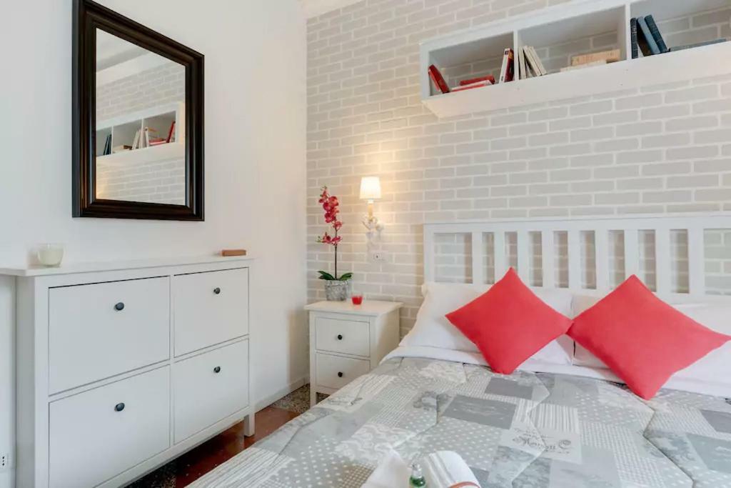 Moonlight Inn Guesthouse Рим Екстер'єр фото