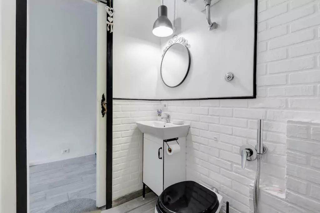 Moonlight Inn Guesthouse Рим Екстер'єр фото
